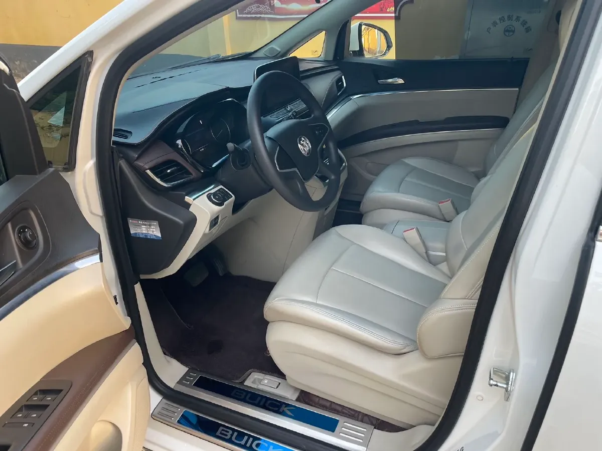 2022 Buick GL8 2.0T 237HP L4 9AT,autocango,china used car exporter,china ev exporter,chinese used car exporter,chinese used ev exporter