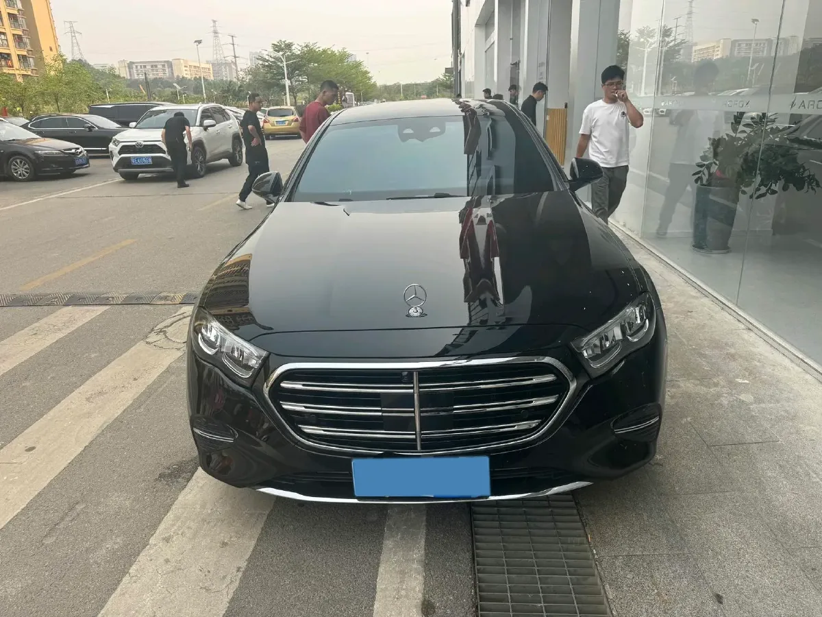 2025 Mercedes-Benz E Class 2.0T 258HP L4 9AT,autocango,china used car exporter,china ev exporter,chinese used car exporter,chinese used ev exporter