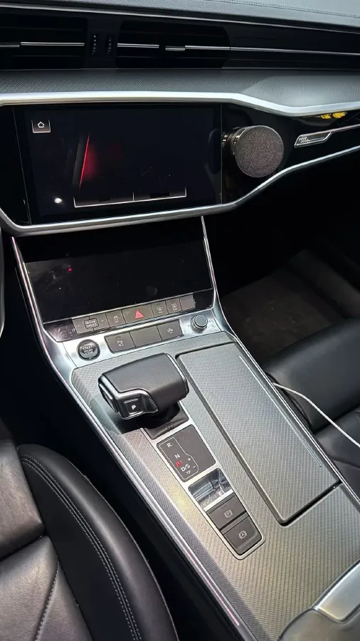 2021 Audi A7 2.0T 245HP L4 7DCT,autocango,china used car exporter,china ev exporter,chinese used car exporter,chinese used ev exporter