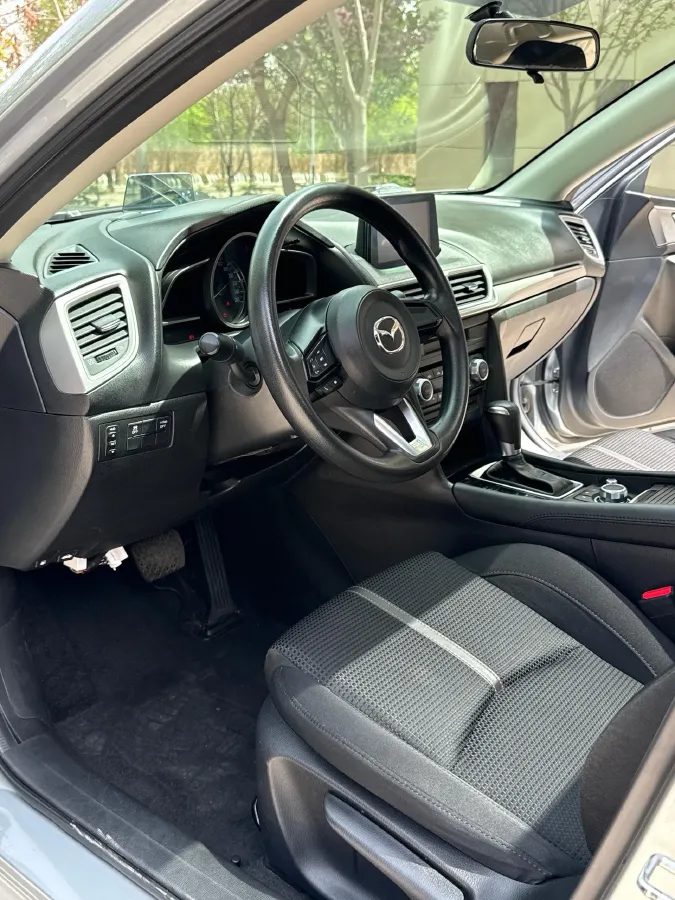 2019 Mazda 3 Axela 1.5L 117HP L4 6AT,autocango,china used car exporter,china ev exporter,chinese used car exporter,chinese used ev exporter
