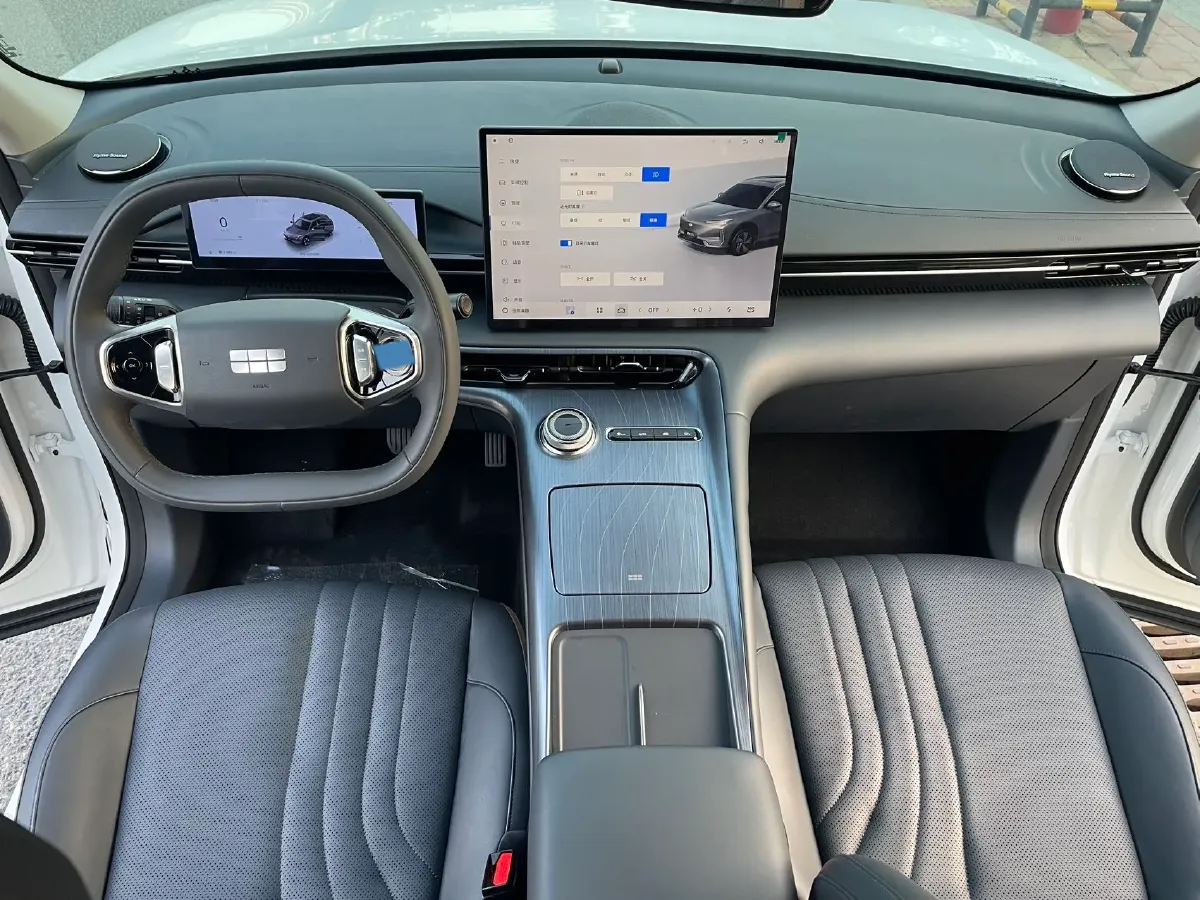 2024 YuanChen Super Van BEV 51KWH,autocango,china used car exporter,china ev exporter,chinese used car exporter,chinese used ev exporter