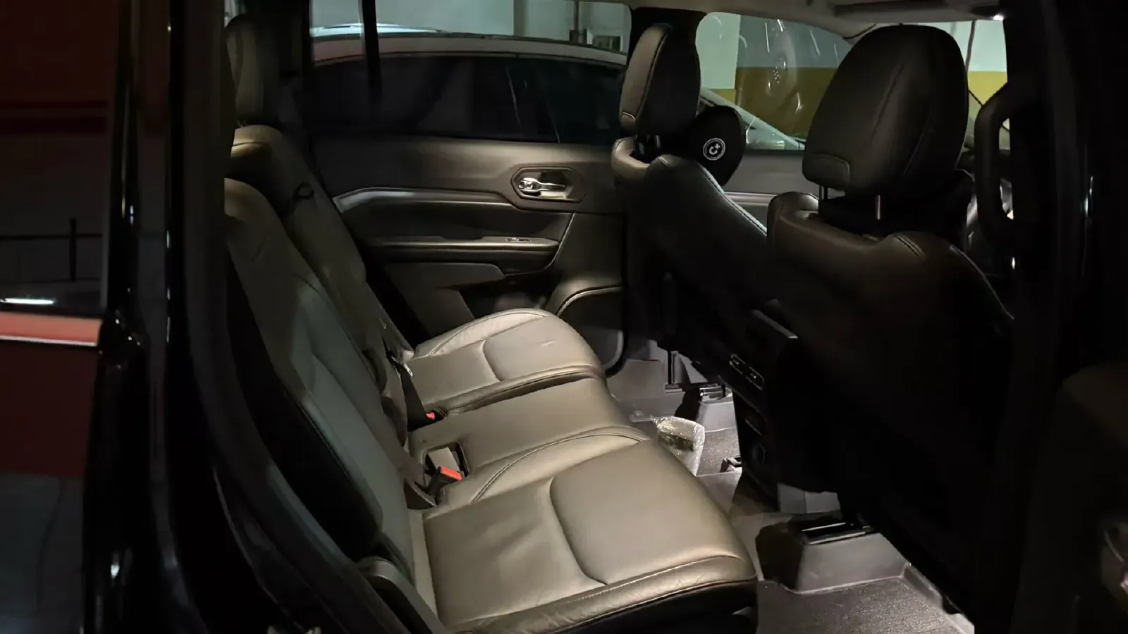 2018 Jeep Grand Commander 2.0T 234HP L4 9AT,autocango,china used car exporter,china ev exporter,chinese used car exporter,chinese used ev exporter