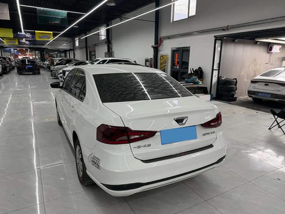 2021 Jetta VA3 1.5L 112HP L4 5MT,autocango,china used car exporter,china ev exporter,chinese used car exporter,chinese used ev exporter