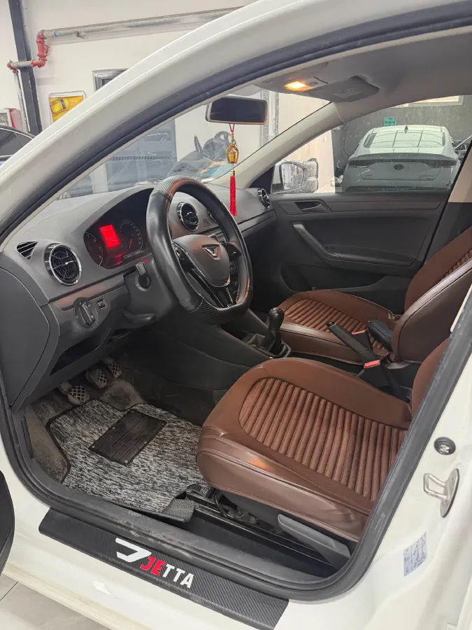 2021 Jetta VA3 1.5L 112HP L4 5MT,autocango,china used car exporter,china ev exporter,chinese used car exporter,chinese used ev exporter