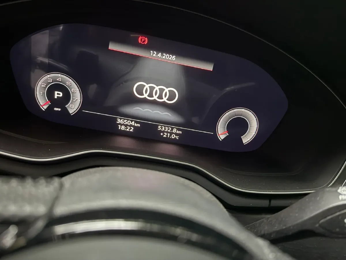 2024 Audi A4L 2.0T 190HP L4 7DCT,autocango,china used car exporter,china ev exporter,chinese used car exporter,chinese used ev exporter