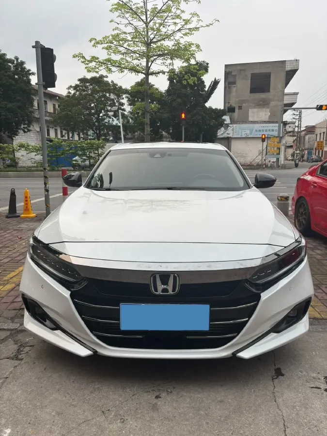 2022 Honda Accord 1.5T 194HP L4 CVT,autocango,china used car exporter,china ev exporter,chinese used car exporter,chinese used ev exporter