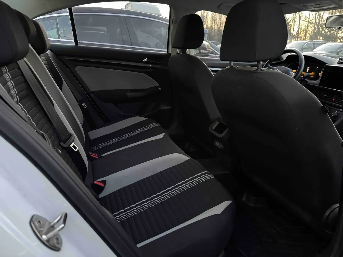 2023 Volkswagen Bora 1.2T 116HP L4 7DCT,autocango,china used car exporter,china ev exporter,chinese used car exporter,chinese used ev exporter