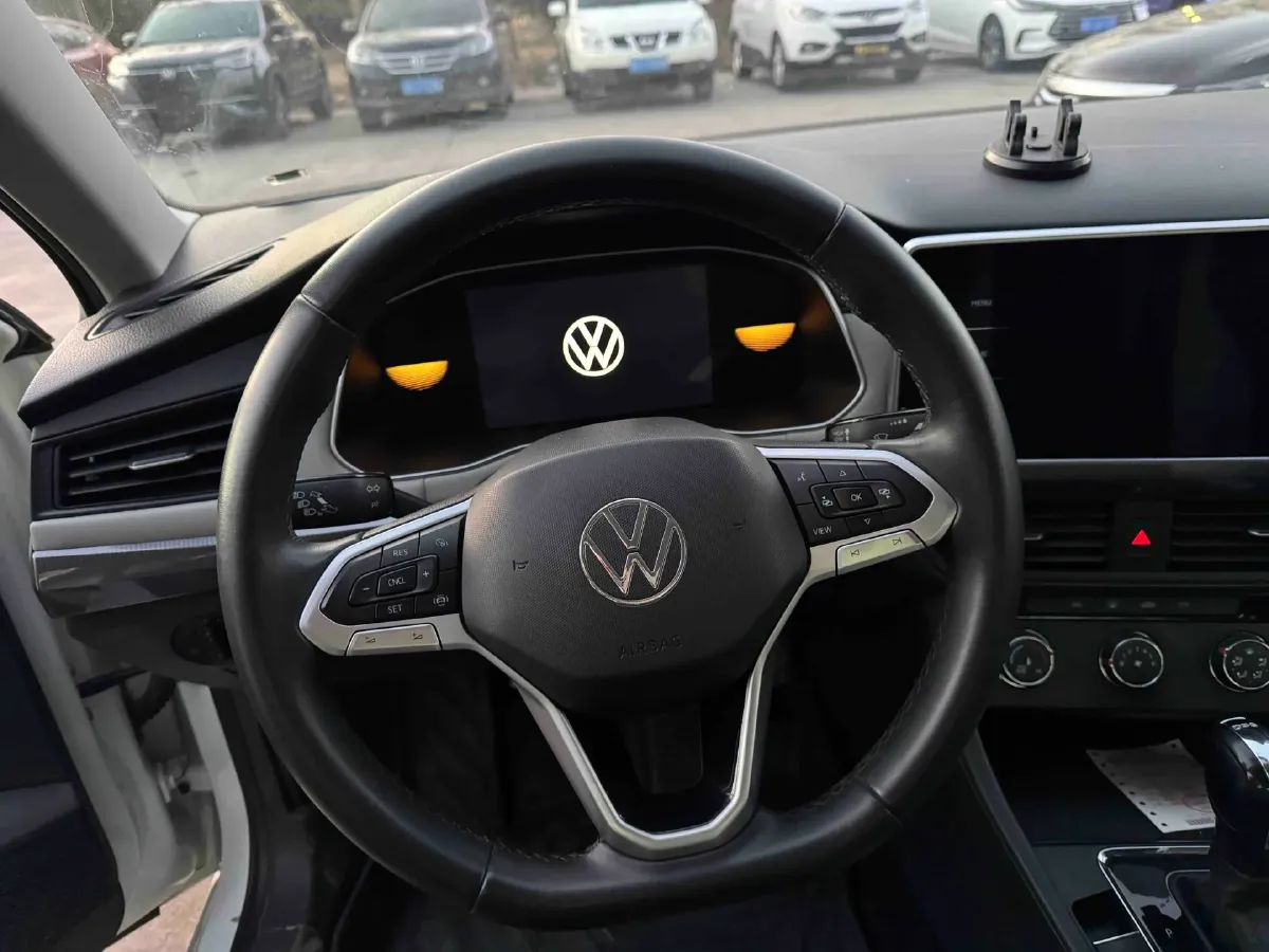 2023 Volkswagen Bora 1.2T 116HP L4 7DCT,autocango,china used car exporter,china ev exporter,chinese used car exporter,chinese used ev exporter