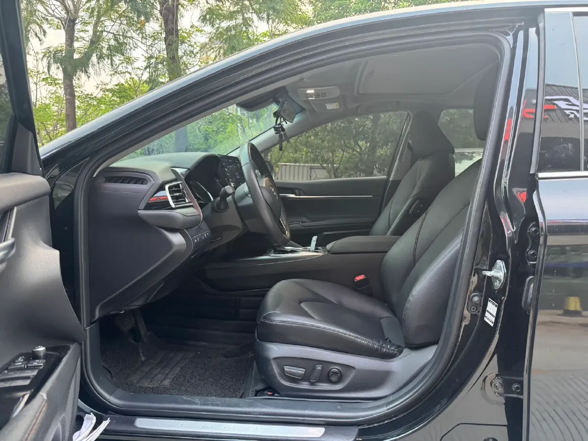 2023 Toyota Camry 2.0L 177HP L4 CVT,autocango,china used car exporter,china ev exporter,chinese used car exporter,chinese used ev exporter