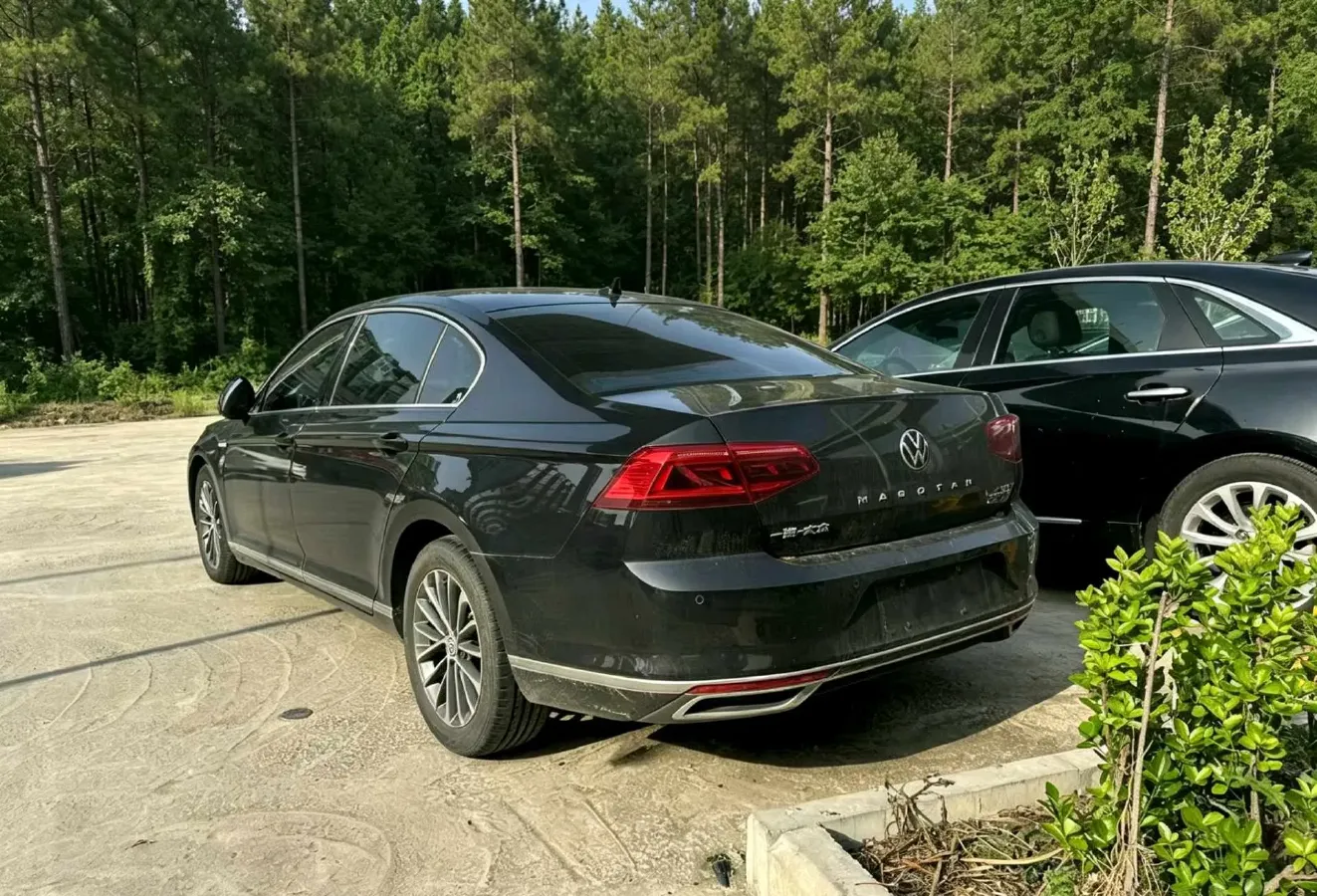 2020 Volkswagen Magotan 2.0T 186HP L4 7DCT,autocango,china used car exporter,china ev exporter,chinese used car exporter,chinese used ev exporter