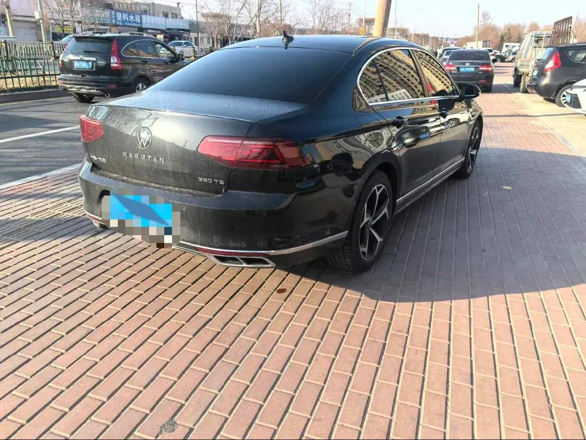 2023 Volkswagen Magotan 2.0T 220HP L4 7DCT,autocango,china used car exporter,china ev exporter,chinese used car exporter,chinese used ev exporter
