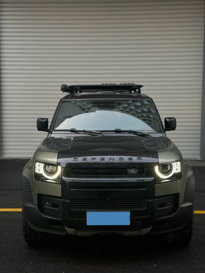 2023 Land Rover Defender 3.0T 400HP L6 8AT,autocango,china used car exporter,china ev exporter,chinese used car exporter,chinese used ev exporter