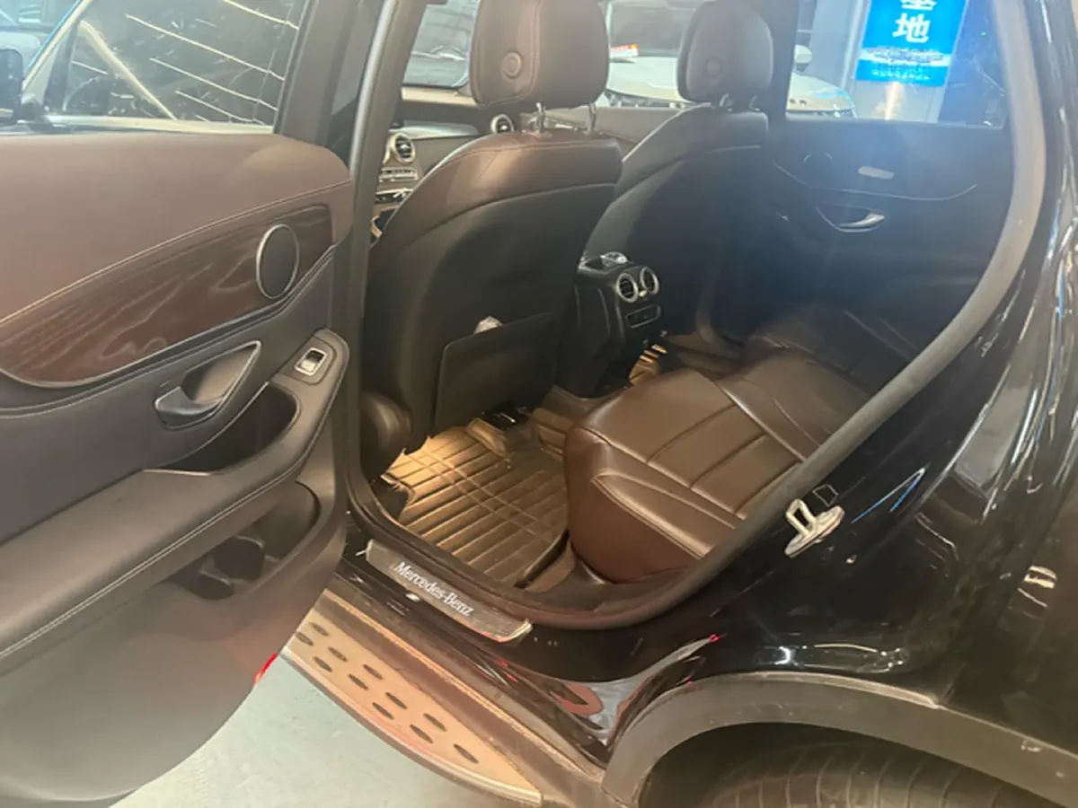 2020 Mercedes-Benz GLC Class 2.0T 197HP L4 9AT,autocango,china used car exporter,china ev exporter,chinese used car exporter,chinese used ev exporter