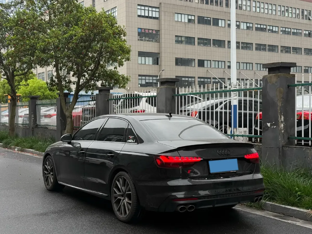 2023 Audi S4 3.0T 354HP V6 8AT,autocango,china used car exporter,china ev exporter,chinese used car exporter,chinese used ev exporter