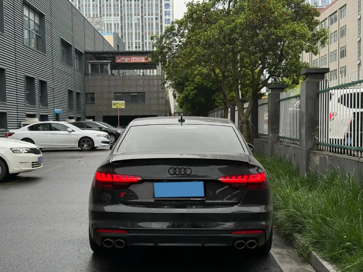 2023 Audi S4 3.0T 354HP V6 8AT,autocango,china used car exporter,china ev exporter,chinese used car exporter,chinese used ev exporter