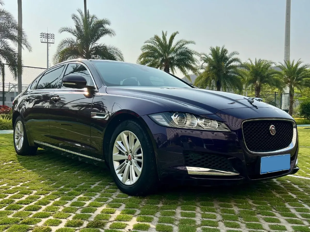 2019 HongQi HS7 3.0T 337HP V6 8AT,autocango,china used car exporter,china ev exporter,chinese used car exporter,chinese used ev exporter