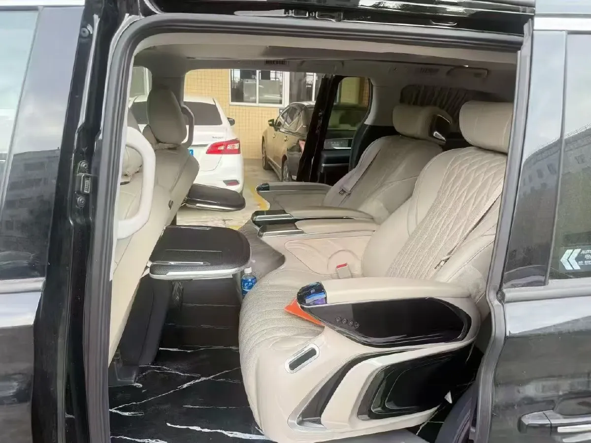 2021 GAC Trumpchi M8 2.0T 252HP L4 8AT,autocango,china used car exporter,china ev exporter,chinese used car exporter,chinese used ev exporter