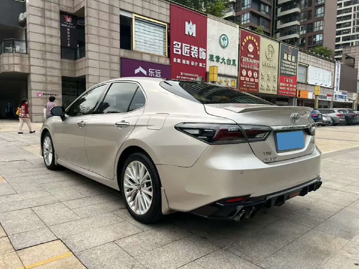2021 Toyota Camry 2.5L 209HP L4 8AT,autocango,china used car exporter,china ev exporter,chinese used car exporter,chinese used ev exporter