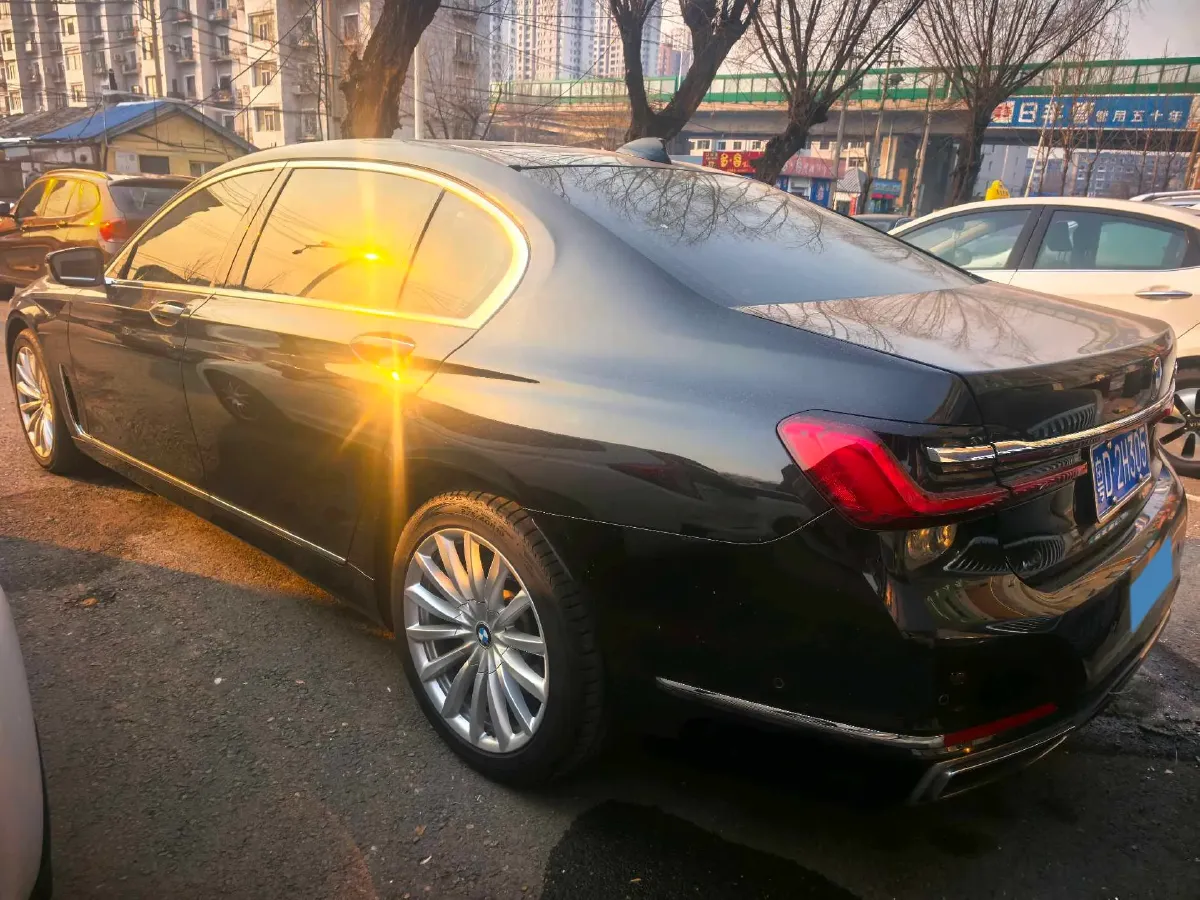 2019 BMW 7 Series 2.0T 265HP L4 8AT,autocango,china used car exporter,china ev exporter,chinese used car exporter,chinese used ev exporter