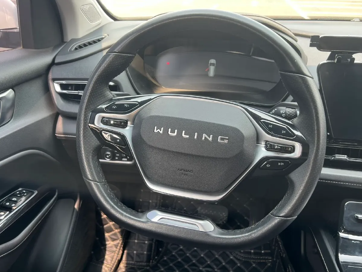 2020 WuLing KaiJie 1.5T 147HP L4 CVT,autocango,china used car exporter,china ev exporter,chinese used car exporter,chinese used ev exporter