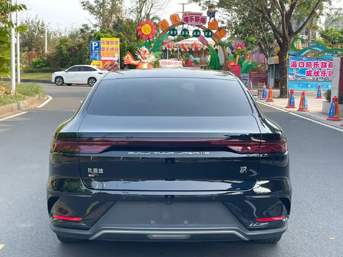 2024 BYD Han BEV 72KWH,autocango,china used car exporter,china ev exporter,chinese used car exporter,chinese used ev exporter