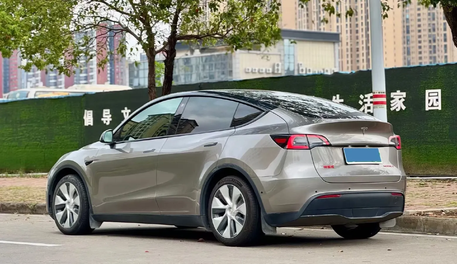 2022 Tesla Model Y BEV 60KWH,autocango,china used car exporter,china ev exporter,chinese used car exporter,chinese used ev exporter