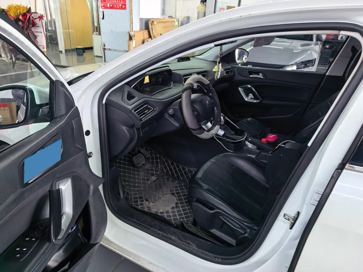 2018 Peugeot 308 1.6L 117HP L4 6AT,autocango,china used car exporter,china ev exporter,chinese used car exporter,chinese used ev exporter