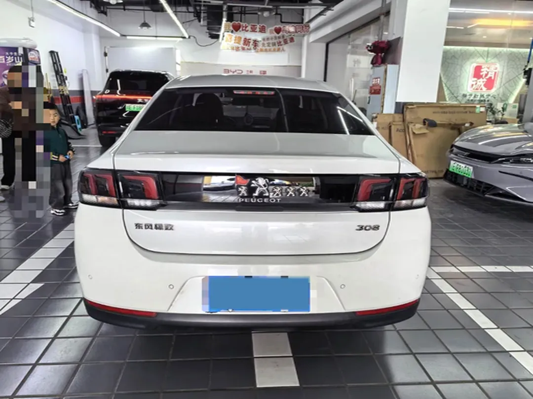 2018 Peugeot 308 1.6L 117HP L4 6AT,autocango,china used car exporter,china ev exporter,chinese used car exporter,chinese used ev exporter