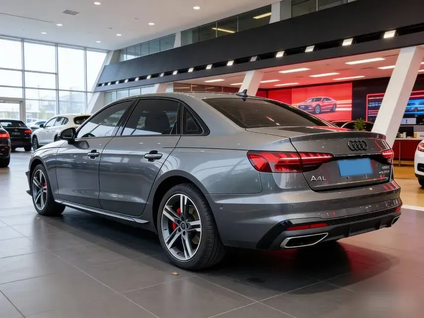 2022 Audi A4L 2.0T 190HP L4 7DCT,autocango,china used car exporter,china ev exporter,chinese used car exporter,chinese used ev exporter