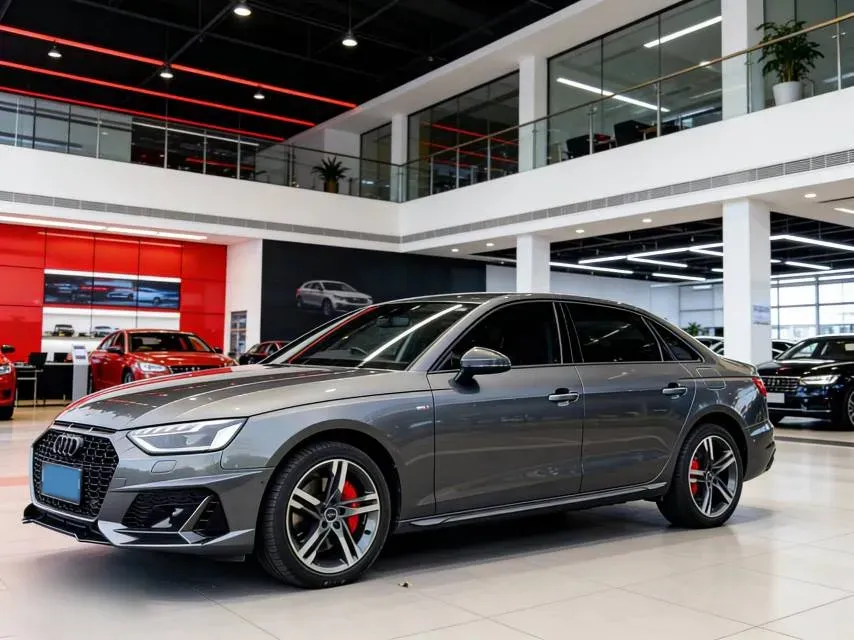 2022 Audi A4L 2.0T 190HP L4 7DCT,autocango,china used car exporter,china ev exporter,chinese used car exporter,chinese used ev exporter