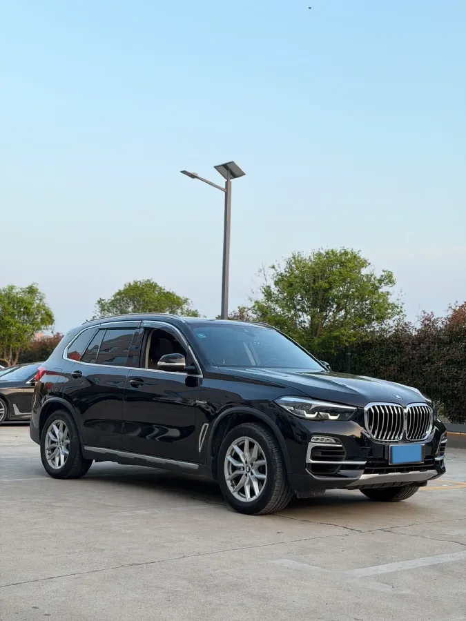 2019 BMW X5 3.0T 340HP L6 8AT,autocango,china used car exporter,china ev exporter,chinese used car exporter,chinese used ev exporter