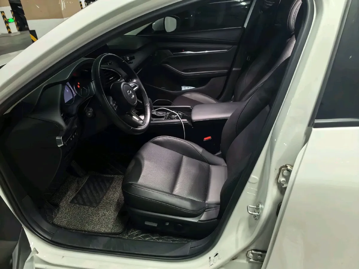 2021 Mazda 3 Axela 2.0L 158HP L4 6AT,autocango,china used car exporter,china ev exporter,chinese used car exporter,chinese used ev exporter