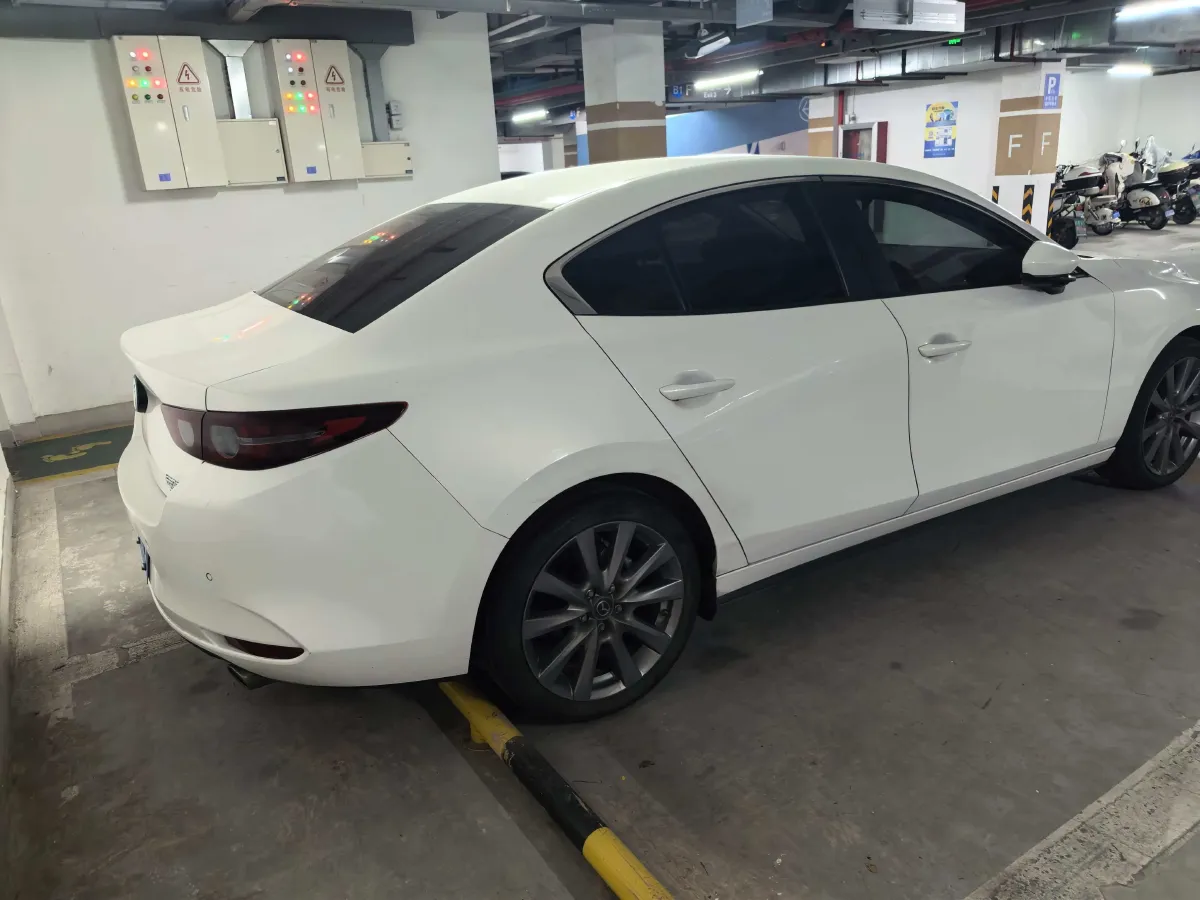 2021 Mazda 3 Axela 2.0L 158HP L4 6AT,autocango,china used car exporter,china ev exporter,chinese used car exporter,chinese used ev exporter