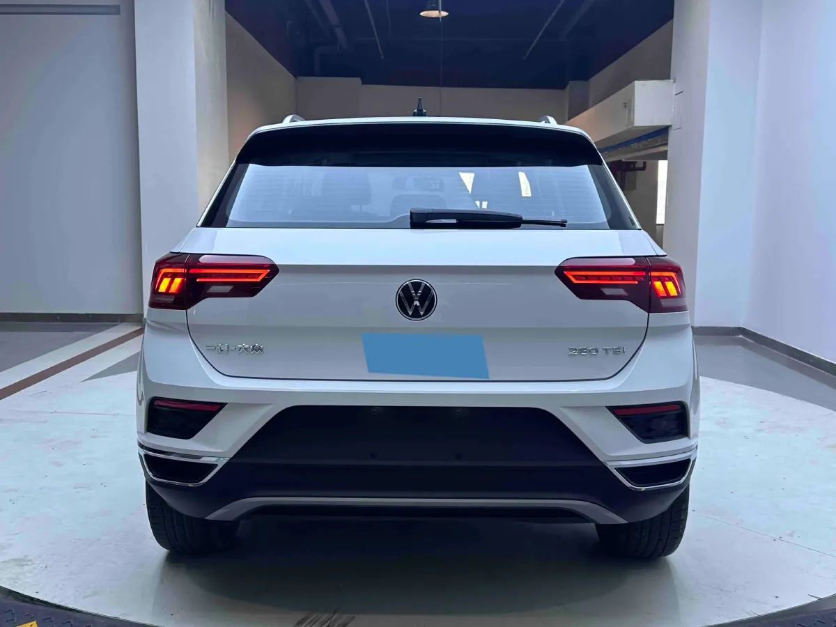 2022 Volkswagen T-Roc 1.4T 150HP L4 7DCT,autocango,china used car exporter,china ev exporter,chinese used car exporter,chinese used ev exporter