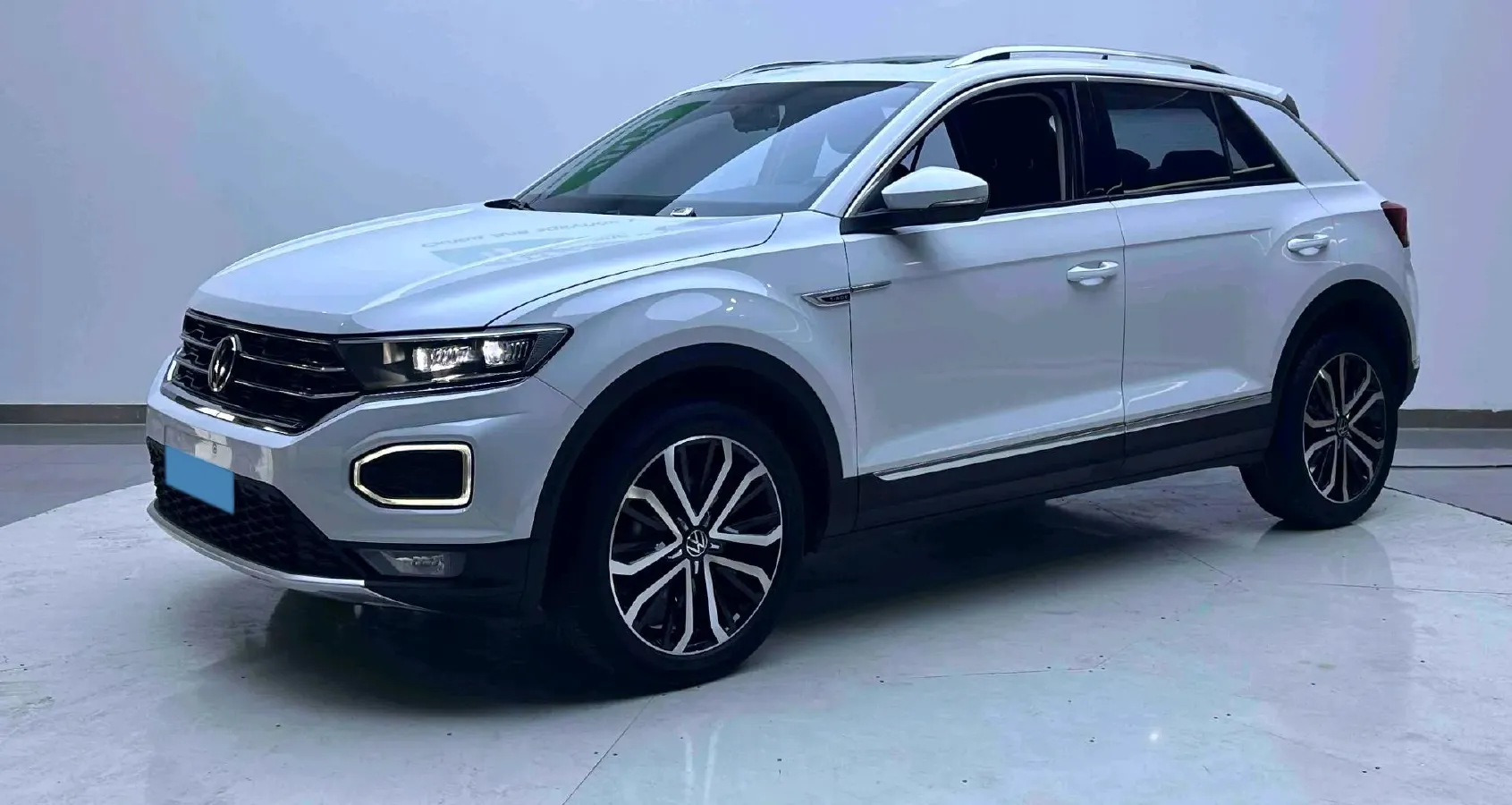 2022 Volkswagen T-Roc 1.4T 150HP L4 7DCT,autocango,china used car exporter,china ev exporter,chinese used car exporter,chinese used ev exporter