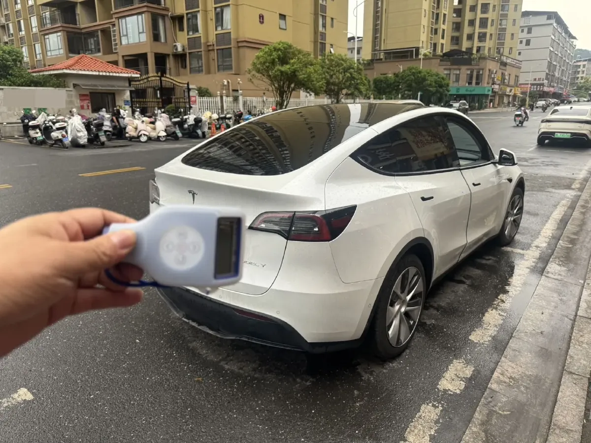 2022 Tesla Model Y BEV 60KWH,autocango,china used car exporter,china ev exporter,chinese used car exporter,chinese used ev exporter