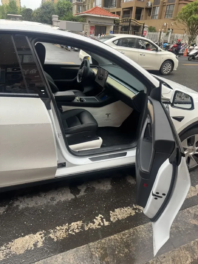 2022 Tesla Model Y BEV 60KWH,autocango,china used car exporter,china ev exporter,chinese used car exporter,chinese used ev exporter