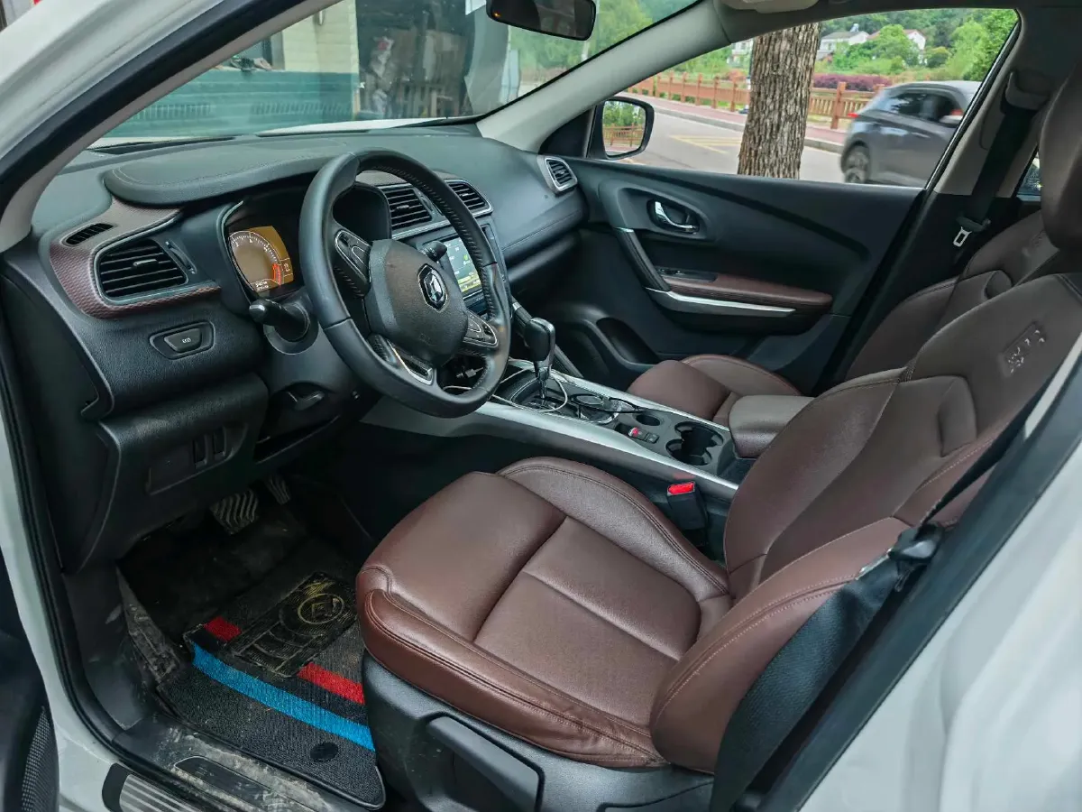 2017 Renault Kadjar 2.0L 150HP L4 CVT,autocango,china used car exporter,china ev exporter,chinese used car exporter,chinese used ev exporter