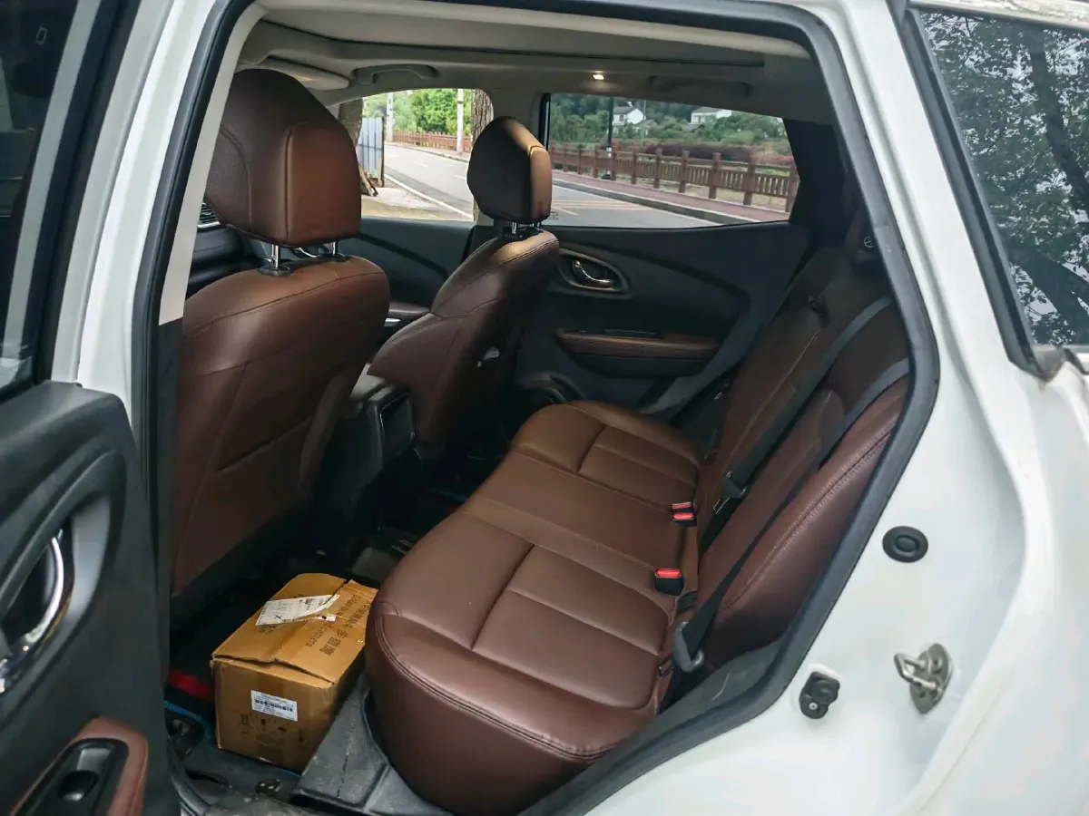 2017 Renault Kadjar 2.0L 150HP L4 CVT,autocango,china used car exporter,china ev exporter,chinese used car exporter,chinese used ev exporter