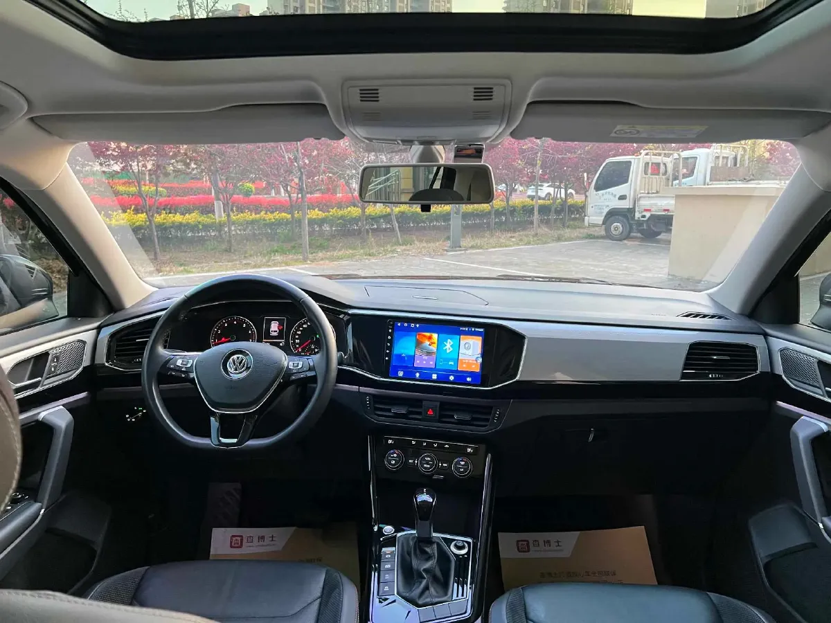 2019 Jeep Cherokee 2.0T 234HP L4 9AT,autocango,china used car exporter,china ev exporter,chinese used car exporter,chinese used ev exporter
