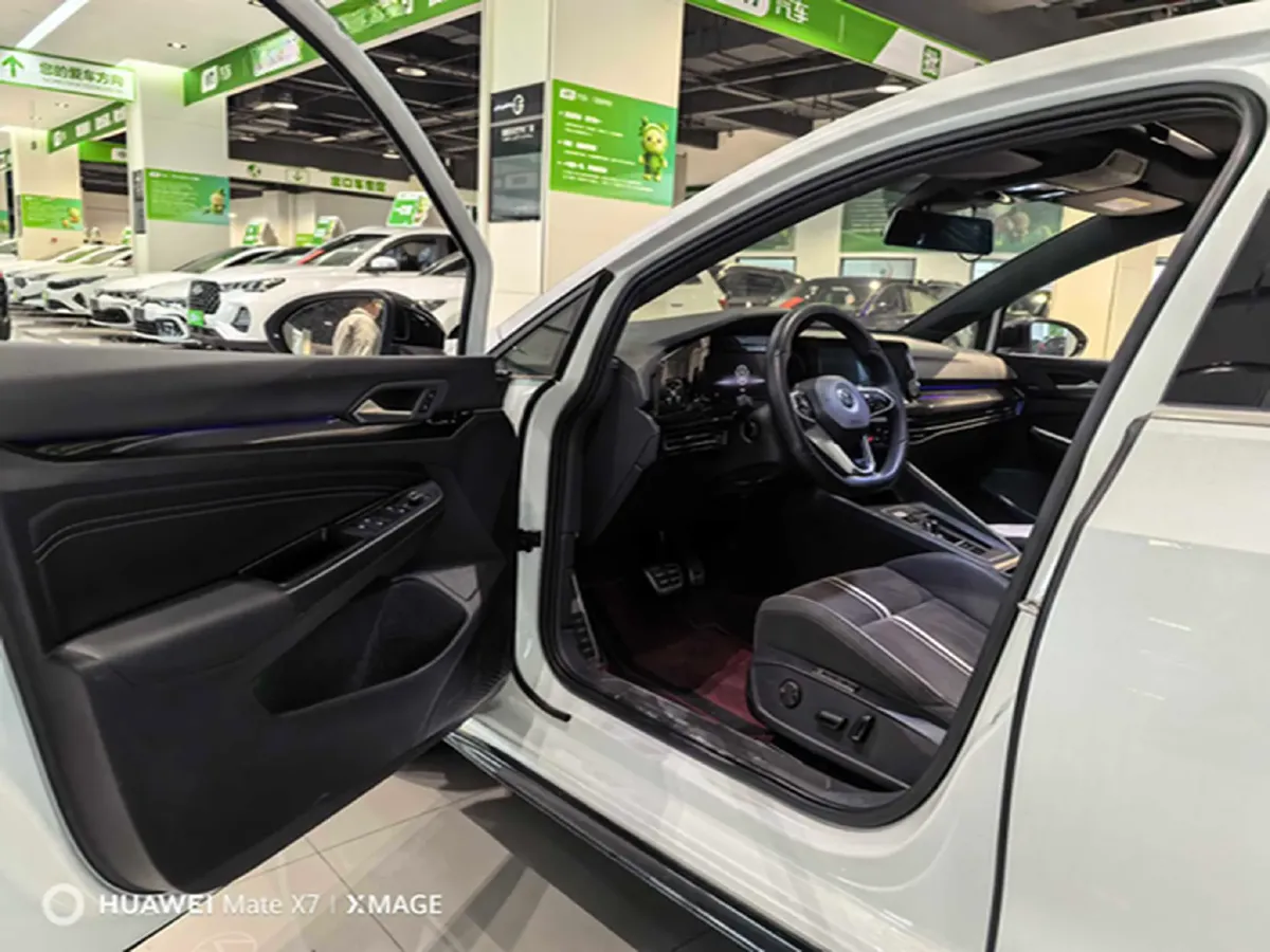 2023 Volkswagen Golf 1.4T 150HP L4 7DCT,autocango,china used car exporter,china ev exporter,chinese used car exporter,chinese used ev exporter