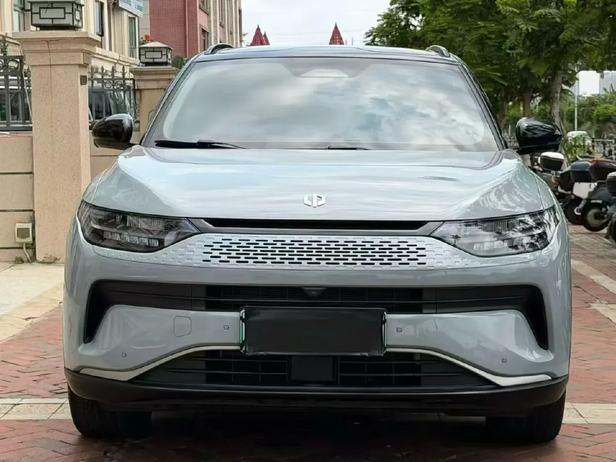 2024 Leapmotor C11 1.5L 95HP L4 REEV 43.74KWH,autocango,china used car exporter,china ev exporter,chinese used car exporter,chinese used ev exporter