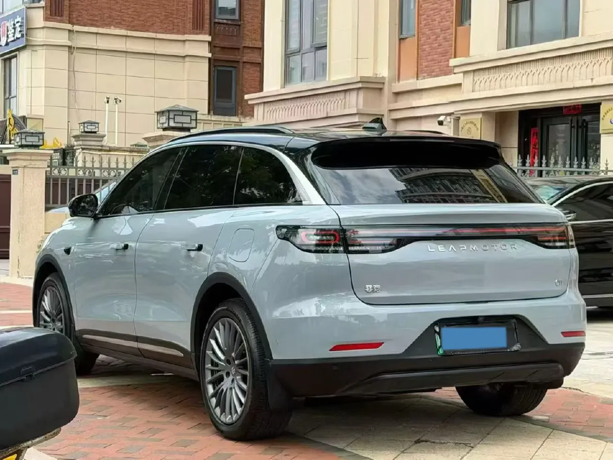 2024 Leapmotor C11 1.5L 95HP L4 REEV 43.74KWH,autocango,china used car exporter,china ev exporter,chinese used car exporter,chinese used ev exporter