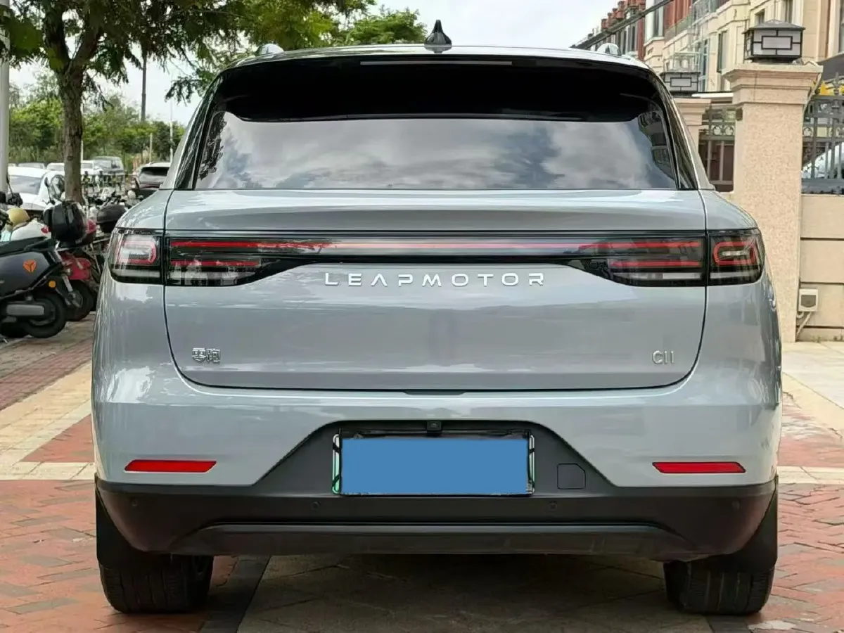 2024 Leapmotor C11 1.5L 95HP L4 REEV 43.74KWH,autocango,china used car exporter,china ev exporter,chinese used car exporter,chinese used ev exporter