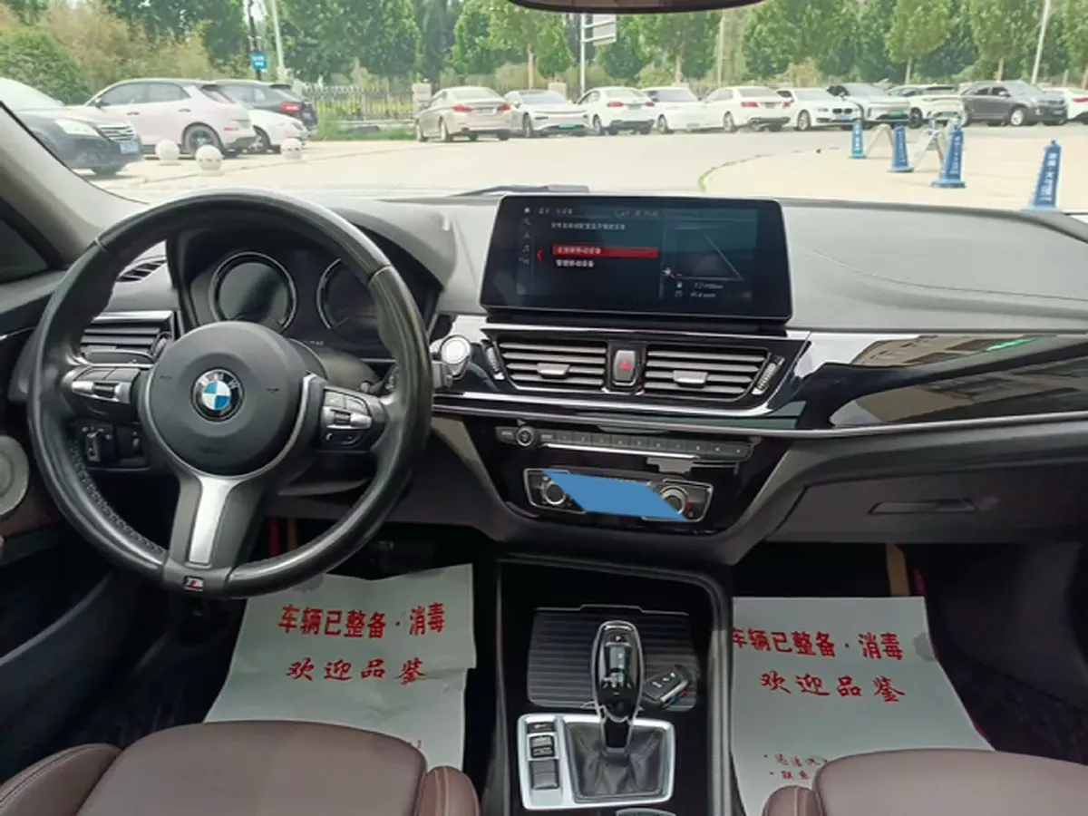 2023 BMW 1 Series 2.0T 178HP L4 7DCT,autocango,china used car exporter,china ev exporter,chinese used car exporter,chinese used ev exporter