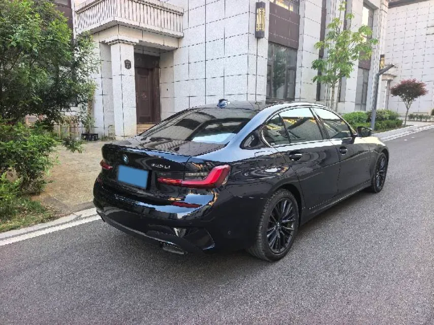 2022 BMW 3 Series 2.0T 184HP L4 8AT,autocango,china used car exporter,china ev exporter,chinese used car exporter,chinese used ev exporter