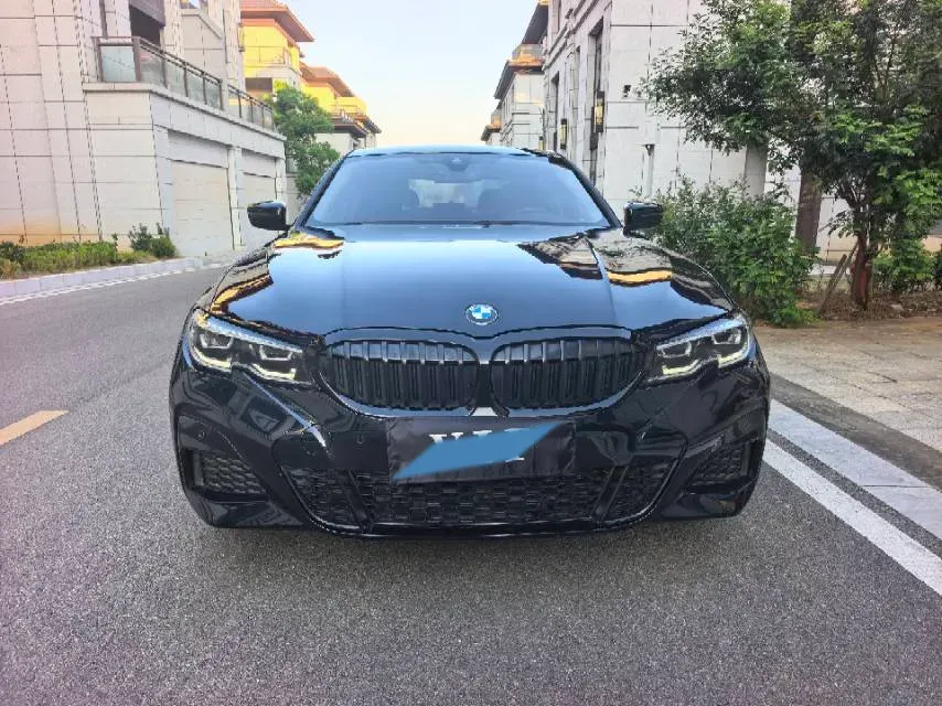2022 BMW 3 Series 2.0T 184HP L4 8AT,autocango,china used car exporter,china ev exporter,chinese used car exporter,chinese used ev exporter