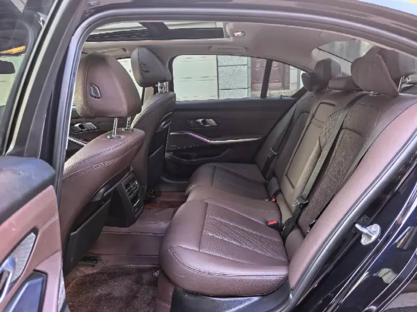 2022 BMW 3 Series 2.0T 184HP L4 8AT,autocango,china used car exporter,china ev exporter,chinese used car exporter,chinese used ev exporter