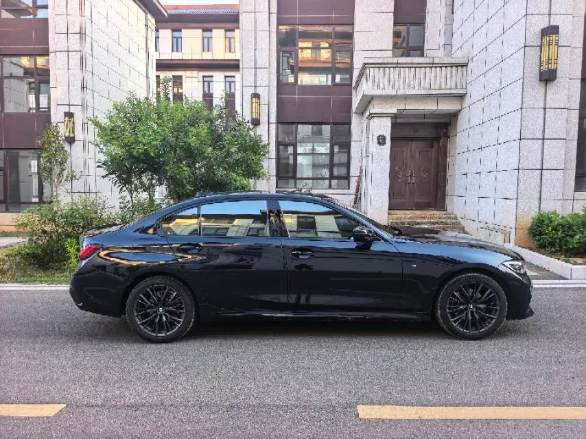 2022 BMW 3 Series 2.0T 184HP L4 8AT,autocango,china used car exporter,china ev exporter,chinese used car exporter,chinese used ev exporter