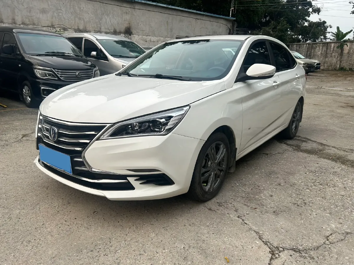 2019 ChangAn Eado DT 1.6L 125HP L4 5MT,autocango,china used car exporter,china ev exporter,chinese used car exporter,chinese used ev exporter